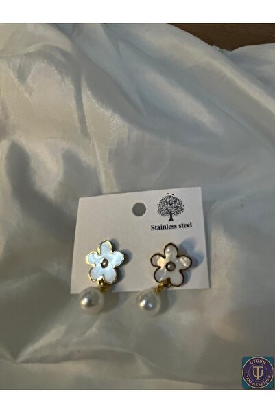 uyguntakıaksesuar White Flower and Pearl Detailed Earrings – Elegant Women's ...