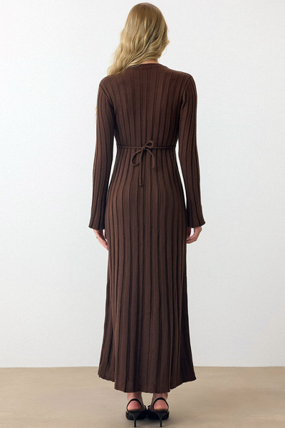 MissKybele Sıfır Yuvarlak Yakalı Uzun Kollu Kalın Fitilli Fit Kesim Tarz Esnek Bilek Boy Triko Elbise