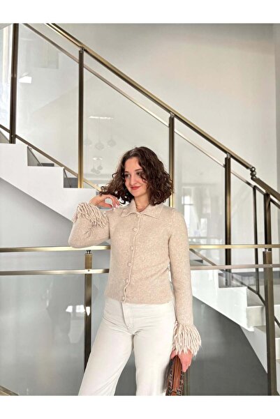 Sude Kızanlıklı Soft Cardigan with Tassel Detail on the Sleeves
