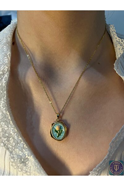 uyguntakıaksesuar Vintage Çiçek Desenli Oval Kolye – Gold Çerçeveli Nostaljik...