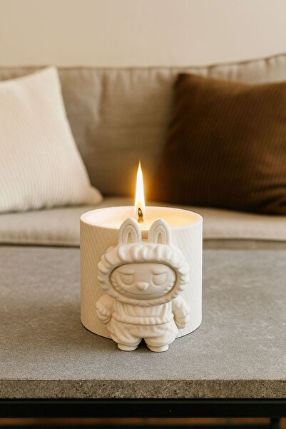 Havalı Tasarım Labubu Mum Figürlü El Yapımı Dekoratif – Kokulu Mum