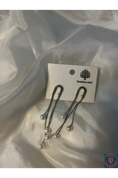 uyguntakıaksesuar İncili Uzun Zincirli Gümüş Renk Çelik Küpe – Zarif ve Modern Tasarım