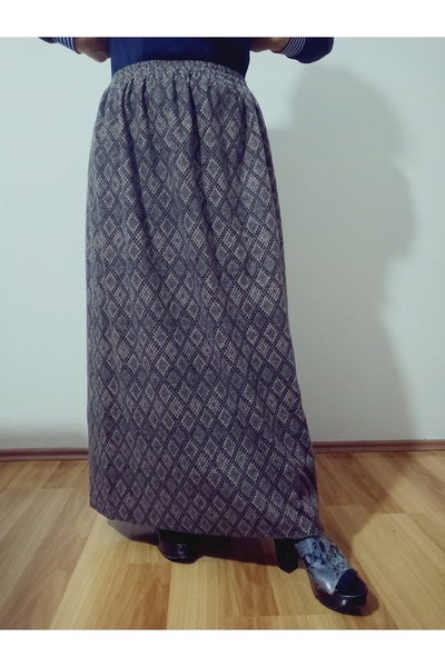 hoaryage Winter Elastic Waist Patterned Combed Cotton Fabric Maxi Length Mother Skirt, Prayer Skirt Size 36-48