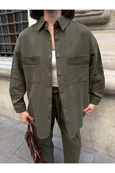 MİA NOURA ΓΥΝΑΙΚΕΙΕΣ ΤΣΕΠΕΣ ΜΕ ΚΕΝΤΗΜΕΝΕΣ ΜΑΝΙΚΕΣ ΚΑΙ ΠΙΣΩ ΚΕΝΤΗΜΕΝΕΣ