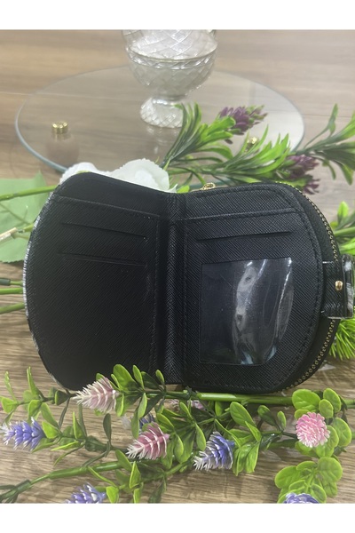 SÜNELA Stylish Wallet with Soft Leather Touch