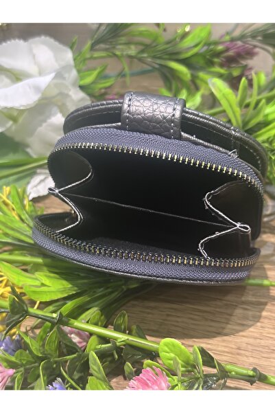 SÜNELA Stylish Wallet with Soft Leather Touch