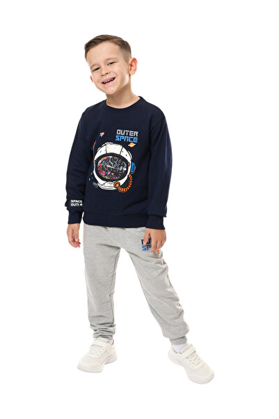 Victor and Jane By Styli طقم سويت شيرت وبنطال رياضي بتصميم الفضاء الخارجي للأولاد