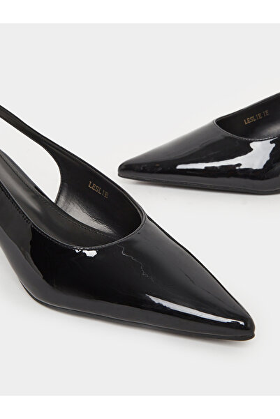 Raid By Styli Leslie Pointed Toe Shoes