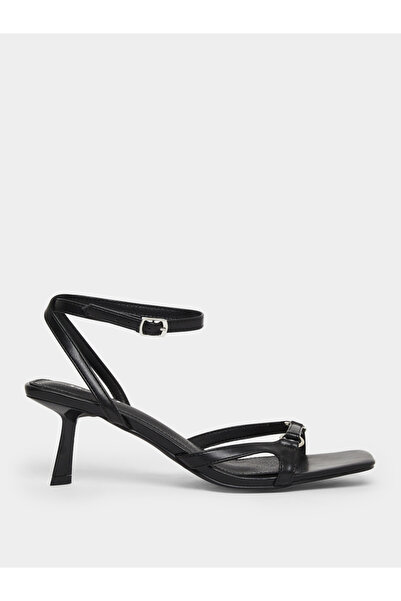 Raid By Styli Macie Buckle Strap Sandals