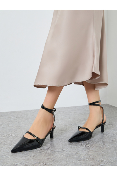 Raid By Styli Imara Buckled Strappy Kitten Heel Shoes