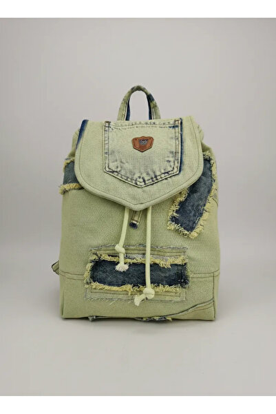 El Emeği Açık Yeşil Yıkanmış Kot Sırt Çantası - Patchwork Detaylı ve İpli Kapama