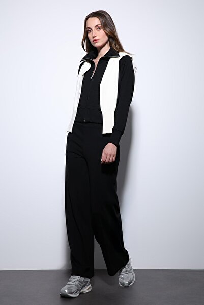 Antioch Black Zippered Women's Tracksuit Set