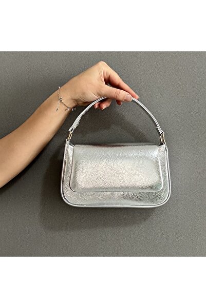Sh Poly حقيبة كتف صغيرة فضية نسائية