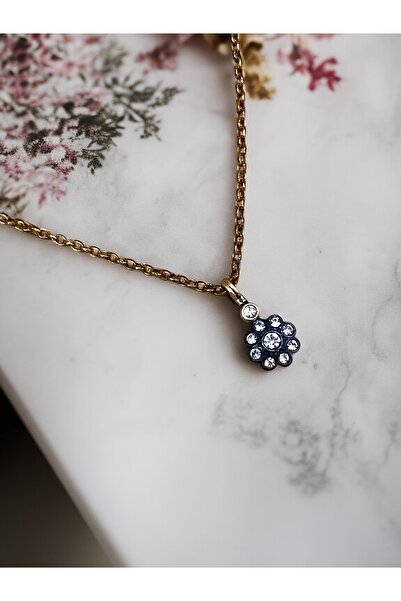 FAYRA ACCESSORIES الحد الأدنى من قلادة ديزي مع حجر الزركون