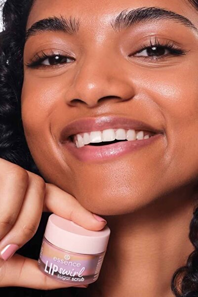 Essence lip swirl şekerli dudak peeling 01