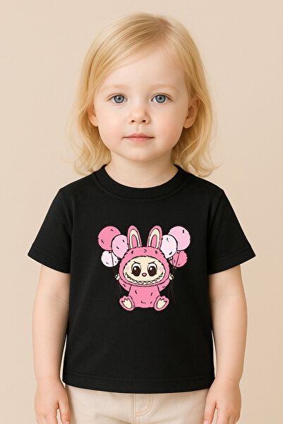 SVART WEAR تي شيرت مطبوع بنمط لابوبو للأطفال والكبار بتصميم مزدوج