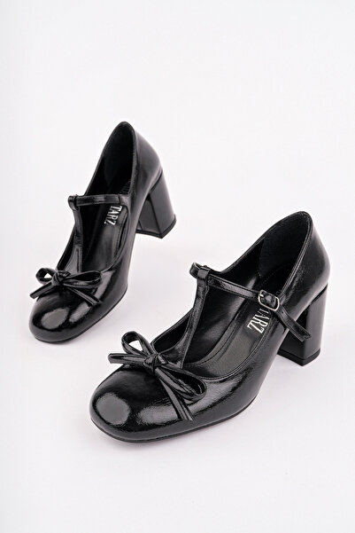 Madam Tarz Rcp-8802 Bow Detailed Belted Loafer