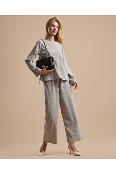 R&B Ribbed Top with Crew Neck and Long Sleeves