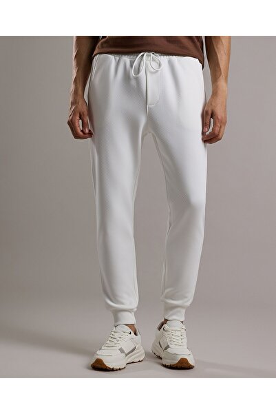 R&B Textured Knit Joggers with Drawstring Waist
