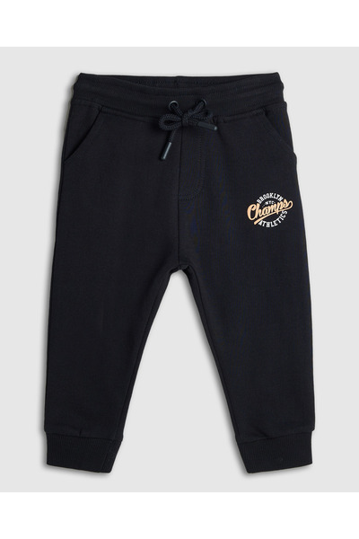 R&B بنطال رياضي بتفاصيل مطبوعة مع خصر برباط