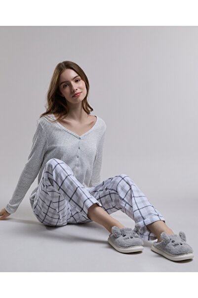 R&B طقم بيجامة نسائي من قماش منقوش بلون البيج المخلوط