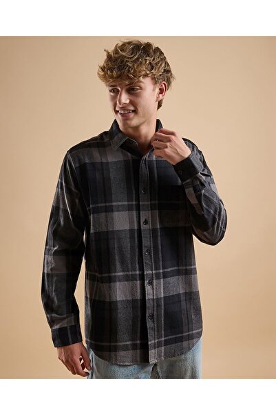 R&B قميص منقوش بياقة كلاسيكية وأكمام طويلة