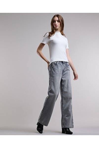 R&B Ribbed Top with High Neck and Short Sleeves