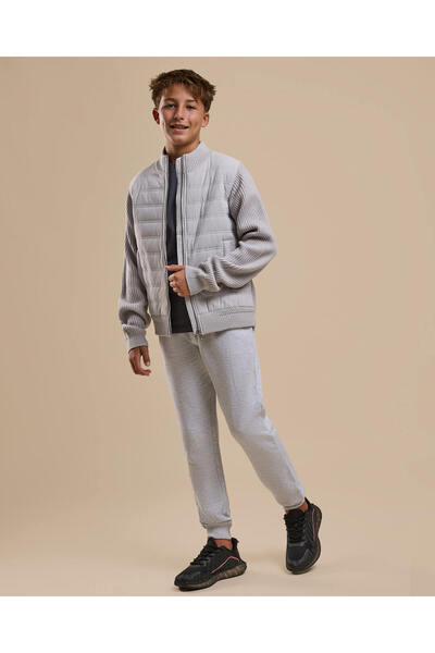 R&B Quilted Jacket with Zipper Closure