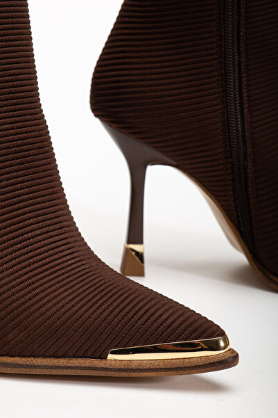 TEKİN SHOES KAHVERENGİ BİLEK BOY TOPUKLU ÇİZME