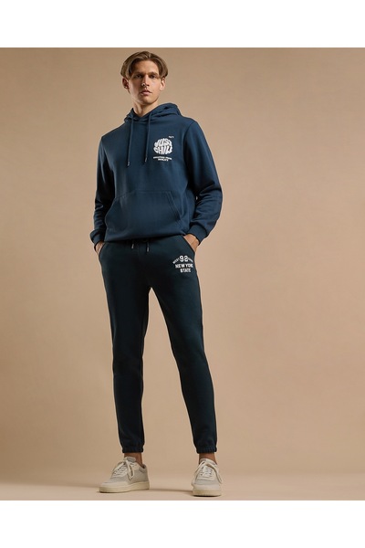 R&B بنطال رياضي بتفاصيل تطريز مع خصر برباط