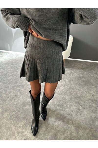 Cemre Life Women's Embroidered Pleated Sweater Skirt Set