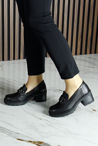 Erkan Saçmacı Чорні шкіряні туфлі на товстому каблуці з пряжкою для щоденного носіння