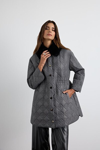 KADRİYE BAŞTÜRK Fur Collar Quilted Coat with Pockets Gray