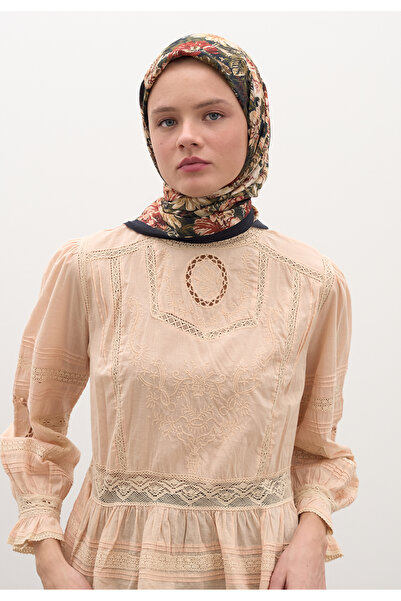 Fresh وشاح جوديث ديسن من القطن والفسكوز باللون الأسود