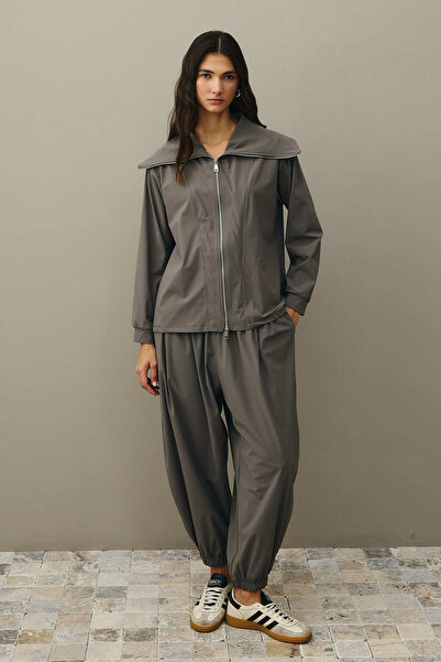 Fahhar Zippered Light Touch Suit Anthracite