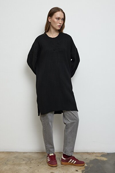 QANU V-Neck Knitwear Tunic Black