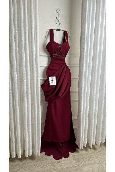 Onila Barbie Oudi dress with luxurious hand embroidery that exudes femininity and elegance