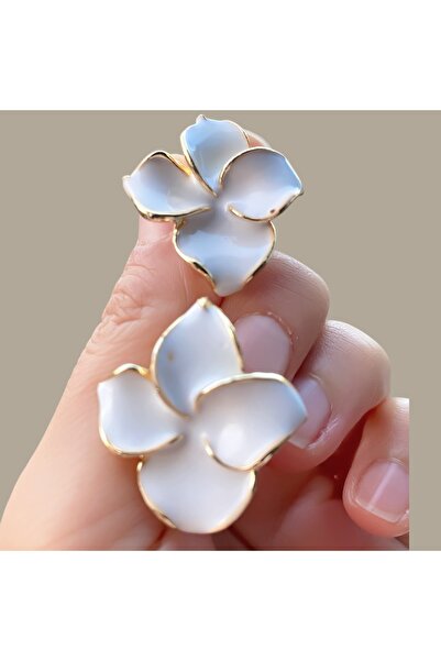 VEGALUXE أقراط على شكل زهرة بأربع أوراق