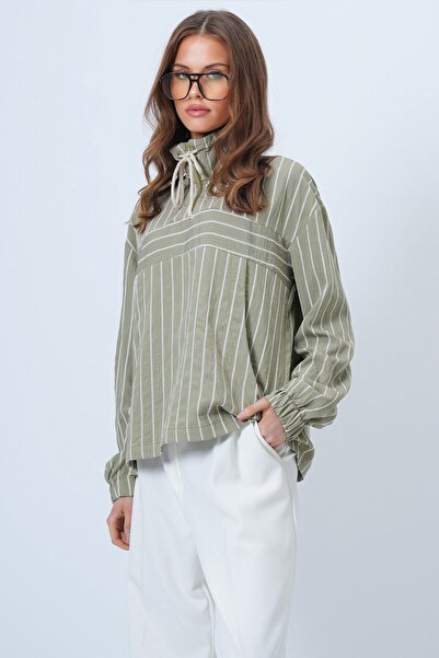 VAGGON Γυναικείο χακί ψηλός λαιμός ριγέ υφαντό φούτερ με τσέπες Vs01315