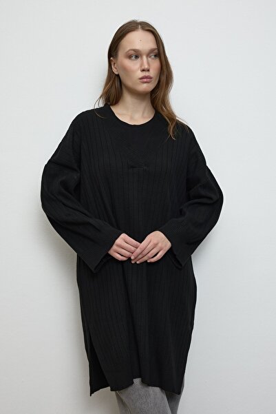 QANU V-Neck Knitwear Tunic Black