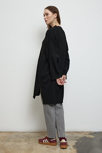 QANU V-Neck Knitwear Tunic Black