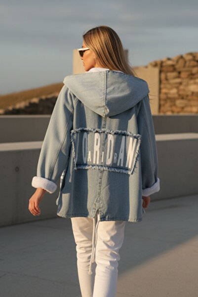 Kübra Tekstil Kadın Mavi Uzun Kollu Kapüşonlu İçi Peluşlu Fermuarlı Oversize Jean Ceket – Kadın Mont