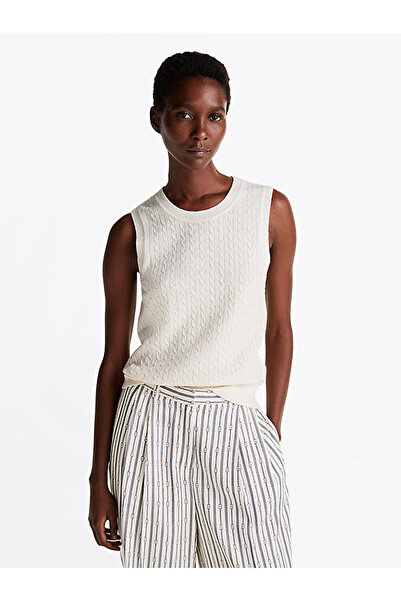 Tommy Hilfiger Women's Mini Cable C-Neck Sweater