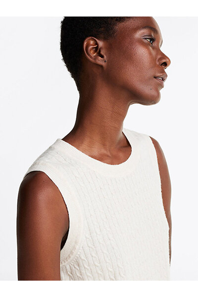 Tommy Hilfiger Women's Mini Cable C-Neck Sweater