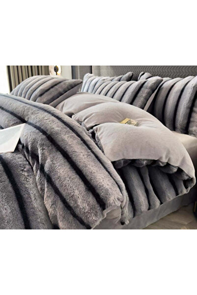 Dercasa Luxury faux rabbit fur set