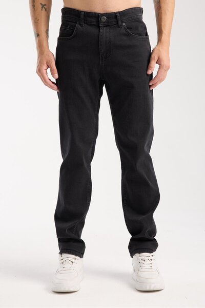 Store Men's Slim Fit/Regular Fit Jeans - Stretch (2% Elastane) and Cotton (98%)