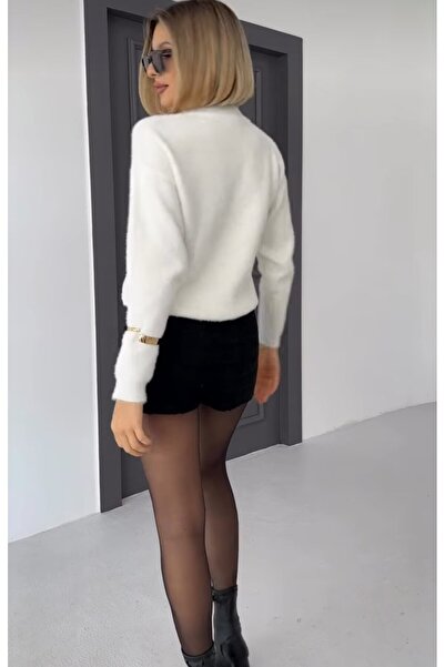 EsSo butik Women's White Floral Embroidered Knit Sweater