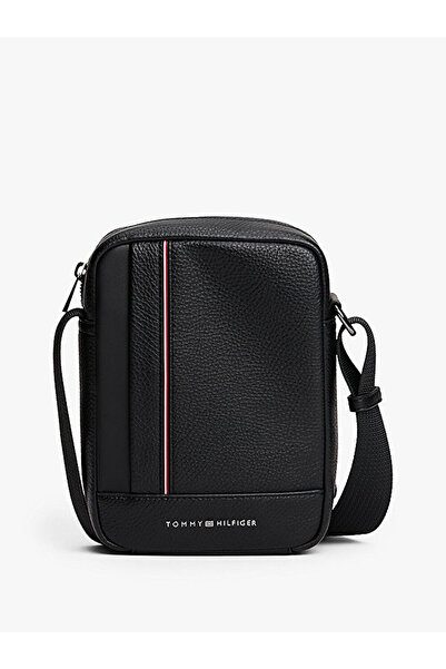 Tommy Hilfiger Men's Th Central Mini Reporter Bag