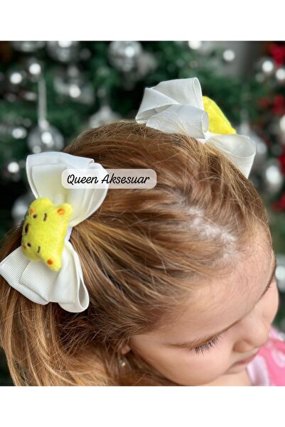 QUEEN AKSESUAR Cute Winnie Plush Teddy Bear with White Bow and Pen, 2-Piece Buckle Set