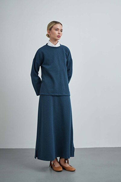 Molly Nelly Women's Slit Blouse with Skirt Casual Winter Set